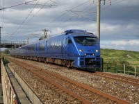 北九州の自由席特急券、車内購入で200円増しに…QRコードの特急券購入実験も 画像