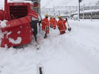 米原で大雪、琵琶湖線の野洲以東が始発から運休の可能性　12月28日の鉄道計画運休 画像