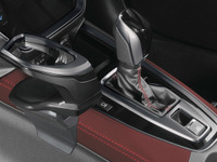 スバル レヴォーグ 新型用ドリンクホルダー発売　内装カラーをトップリングに再現 画像