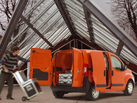 世界のはたらくじどうしゃ写真蔵…勤労感謝の日　しあわせデリバリー 画像