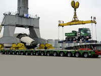 世界のはたらくじどうしゃ写真蔵…勤労感謝の日　力持ちのカーゴ 画像