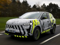 ルノー の新型SUV『オーストラル』、カジャー 後継…プロトタイプの写真 画像
