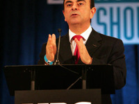 【ロサンゼルスモーターショー08】日産ゴーン社長が講演 画像