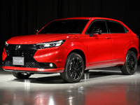変わらぬ黄金律のセッティング…ホンダ ヴェゼル Modulo X、発売時期は夏前か？…東京オートサロン2022 画像