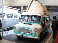 1968年製ベッドフォードCAをキャンピングカーにする…東京オートサロン2022 画像