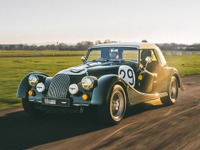 モーガン プラス4、ルマン勝利60周年記念車を発表…世界限定62台 画像