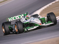 【CART】歴代ホンダエンジン7機を一挙展示 画像