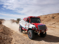 日野、コロナ前の利益水準を回復…海外販売好調　2021年4-12月期決算 画像