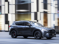 マツダ CX-5 をスポーツカーのように操りたい…オートエクゼからチューニングキット 画像