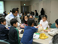 日本精工の子ども科学教室---小学生がベアリングの仕組みなど体験学習 画像