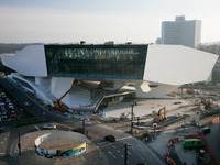 新装ポルシェミュージアム 完成間近 画像