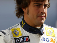 アロンソ「スタンダードエンジン導入ならF1引退も」 画像