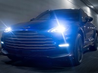 アストンマーティンから世界最強のSUV、707馬力の『DBX』は今春量産開始 画像