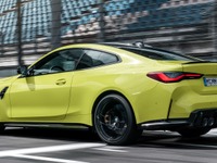 BMW M4 で噂の「CSL」復活か、ブランド設立50周年映像で予告 画像