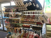 コンビニでカー用品を並べてみたら…意外な売れ筋　埼玉県のローソン 画像