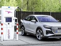 アウディの電動SUV『Q4 e-tron』、急速充電の性能アップ［写真35点］ 画像