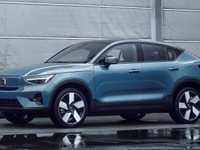 ボルボ C40 にシングルモーター＋前輪駆動、航続はシリーズ最長…欧州設定 画像