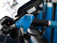 ガソリン価格は2日連続上昇、レギュラー164.9円/L…ハイオクはプラス2.4円　イードe燃費しらべ 画像