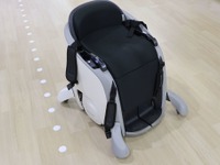 操作しようと思っちゃだめだ、念じるのだ：ホンダの電動車いす…2022国際ロボット展 画像