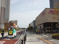 無人走行ロボットが公道走行…商品を指定マンションにデリバリー 画像