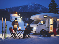 キャンピングカーで春スキー＆車中泊、JAPAN C.R.C.×星野リゾートのコラボ企画がパワーアップ 画像