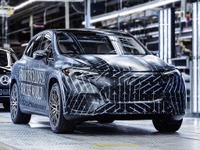 メルセデスベンツ『EQS SUV』、プロトタイプと市販モデルのインテリア［詳細写真］ 画像