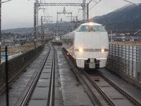 日本海沿いで朝から強風…北陸、北近畿、山陰の鉄道各線に影響 3月26日 画像