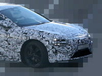 「二段ライト」がアウディの新フェイス!? A6とは別モデルだった『A6 e-tron』 画像