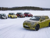 MINIハッチバック 次期型、クラシックMiniから60年以上続く伝統［詳細写真］ 画像