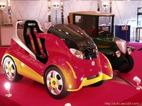 ユニクロで『Q-CAR』を販売か---イメージ戦略の面では合致しているけど 画像