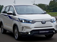 トヨタのEVミニバンコンセプト、航続は約200km…インドネシア国際オートショー2022 画像