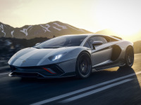 ランボルギーニ アヴェンタドール、最後の1台がオークションに　4月19日 画像