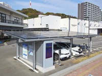 太陽光発電だけで運用、完全自立型EVシェアリングステーション 画像
