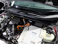 ブリッツから日産 キックス 用フロントストラットタワーバー…見た目も 画像