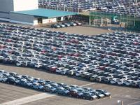 円安20年ぶり126円台---自動車業界、恩恵には“格差”［新聞ウォッチ］ 画像