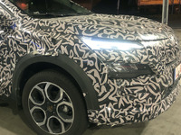 大改良で車名が変わる!? 日本導入目前、ルノーの新型ハイブリッドSUV『アルカナ』 画像