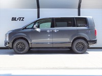 三菱 デリカD:5 をリフトアップする…ブリッツの車高調キット 画像