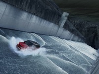 レンジローバースポーツ 新型が挑戦、長さ200mのダムの放水路を駆け上がれ!!［動画］ 画像