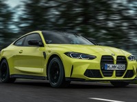 BMW M4 に「CSL」、プロトタイプが開発テスト　5月20日に実車発表予定 画像