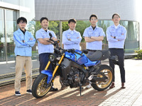 【ヤマハ XSR900 新型】作ったのは「開発者も欲しいバイク」、MT-09との思想の違いとは 画像