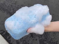 夏の洗車に最適…泡が持続するスポンジと乾きにくいシャンプー発売 カーメイト 画像