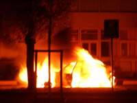 車両放火1147台に死傷380人…悩める仏・伊の大晦日 画像