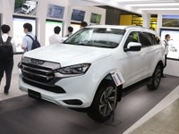日本にはないはず、いすゞ MU-X が横浜に…人とくるまのテクノロジー2022 画像