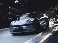 吉利汽車が新しいプレミアムEVブランド「ZEEKR」を発表 画像