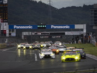 富士24時間レースがスタート、序盤からトップは接戦の展開…スーパー耐久 第2戦 画像