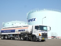 廃食油が原料…再生燃料をタンクローリー車で使用 画像