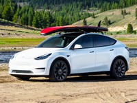 ようやくテスラ『モデルY』日本上陸、価格は619万円から…ミドルサイズの電動SUV 画像