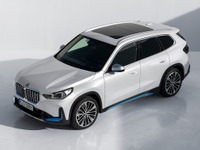 BMW X1 新型のEV、『iX1』…ブルーのアクセントが識別点［詳細写真］ 画像