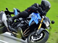 【スズキ GSX-S750 ABS 試乗】日本のスポーツバイクを語る上で欠かせないナナハン4気筒の伝統を唯一残す存在 画像