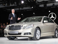 【デトロイトモーターショー09】メルセデスベンツ Eクラス 新型…安全性能が充実 画像